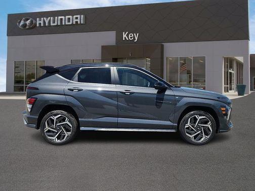 Ecotronic Gray Pearl w/Black Roof 2024 Hyundai KONA N Line
