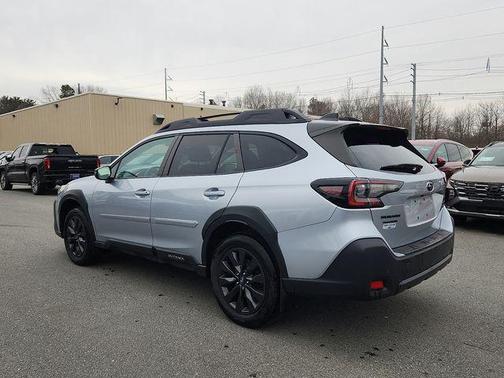 Ice Silver Metallic 2023 Subaru Outback Onyx Edition XT