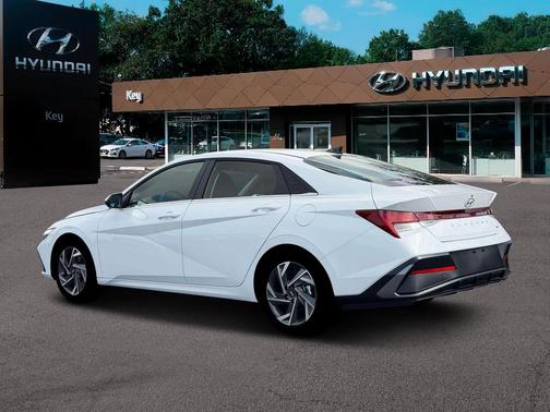 2026 Hyundai ELANTRA HEV Limited