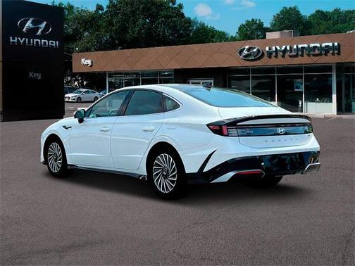 2025 Hyundai SONATA Hybrid Limited