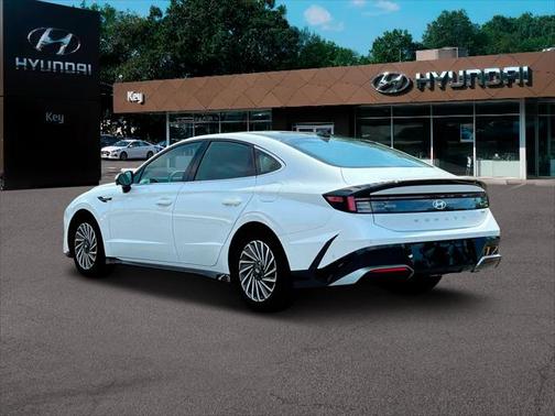 2025 Hyundai SONATA Hybrid Limited
