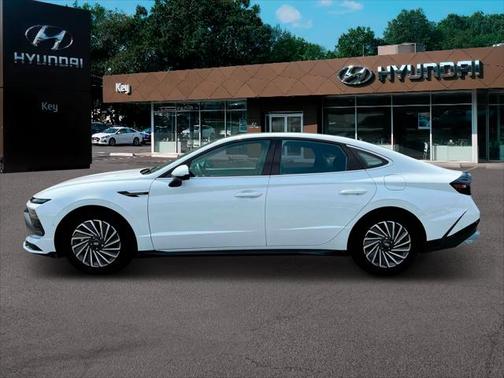 2025 Hyundai SONATA Hybrid Limited