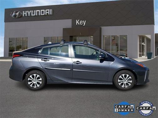 2020 Toyota Prius XLE