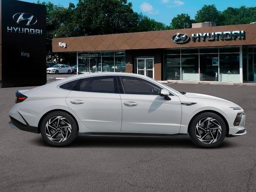 2026 Hyundai SONATA SEL