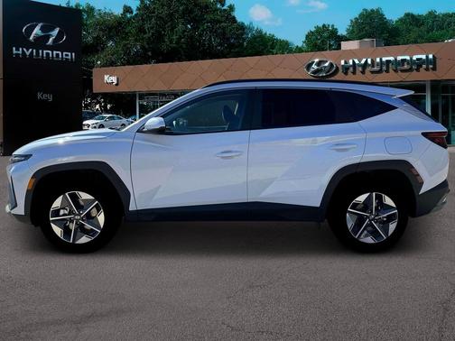 Creamy White Pearl 2026 Hyundai TUCSON Plug-In Hybrid SEL