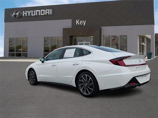 2022 Hyundai SONATA Limited