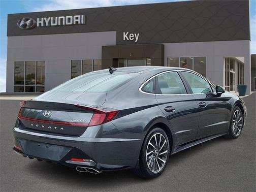 2022 Hyundai SONATA Limited