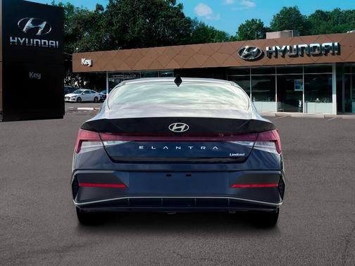 Abyss Black 2026 Hyundai ELANTRA Limited