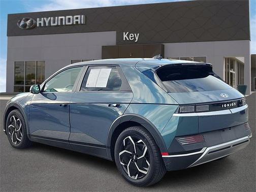 2024 Hyundai IONIQ 5 SEL