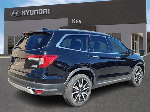 2022 Honda Pilot Touring 8-Passenger