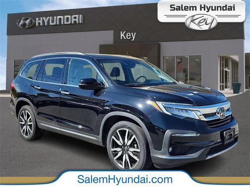 2022 Honda Pilot Touring 8-Passenger