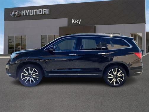 2022 Honda Pilot Touring 8-Passenger