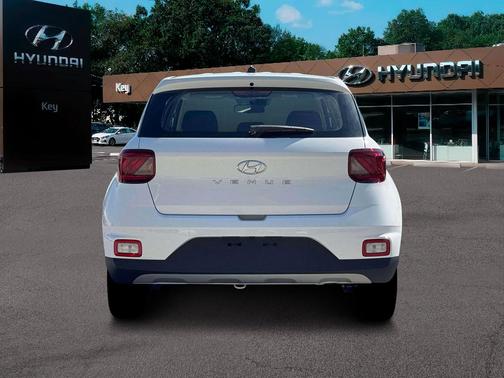 2026 Hyundai VENUE SE