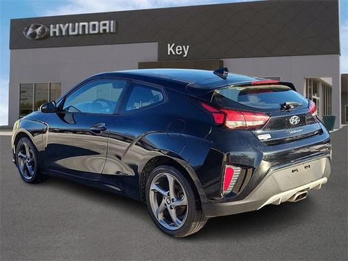 2019 Hyundai Veloster 2
