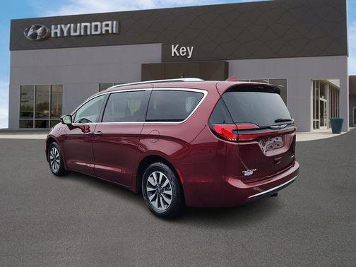 2021 Chrysler Pacifica Hybrid Touring L