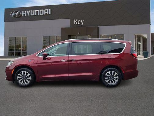 2021 Chrysler Pacifica Hybrid Touring L