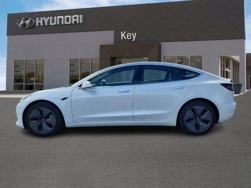 Pearl White Multi-Coat 2020 Tesla Model 3 Long Range