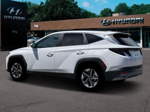 Serenity White Pearl 2026 Hyundai TUCSON SEL Premium