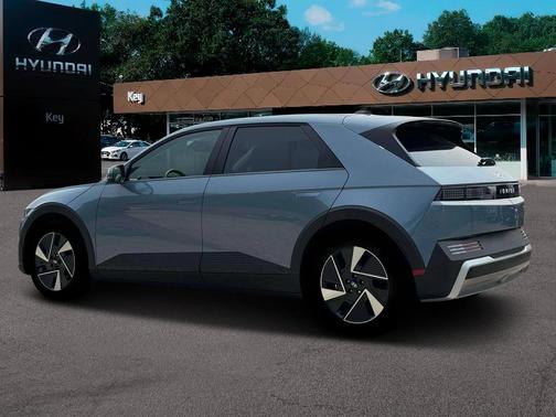 2026 Hyundai IONIQ 5 SE