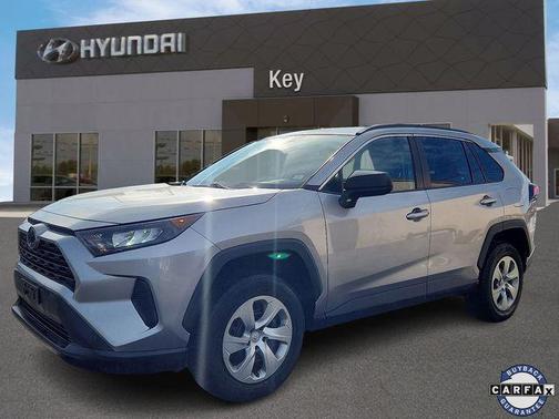 2020 Toyota RAV4 LE