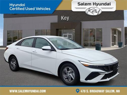 2024 Hyundai ELANTRA SE
