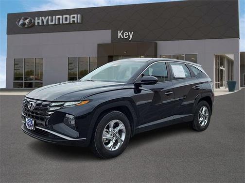 2023 Hyundai TUCSON SE