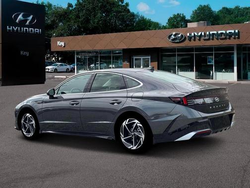 2026 Hyundai SONATA SEL