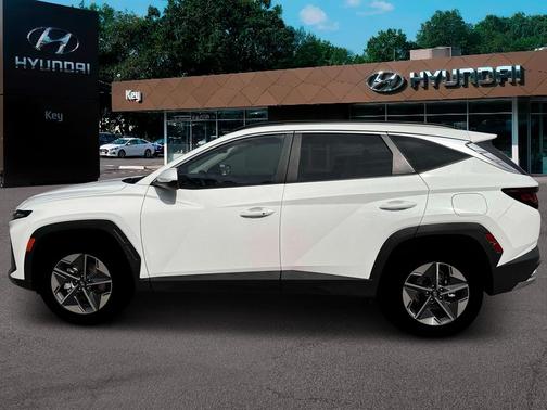 Serenity White Pearl 2026 Hyundai TUCSON SEL