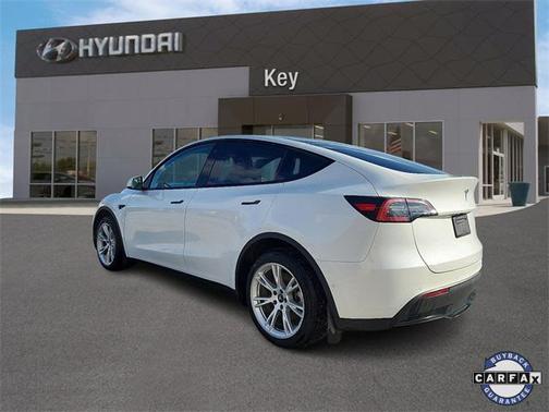 2022 Tesla Model Y Long Range Dual Motor All-Wheel Drive