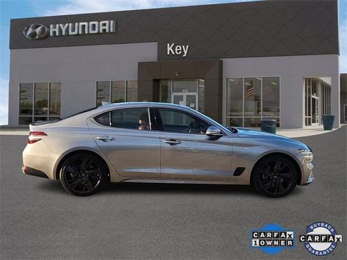 2023 Genesis G70 2.0T AWD