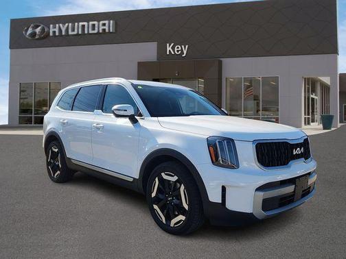 Glacial White Pearl 2023 Kia Telluride EX