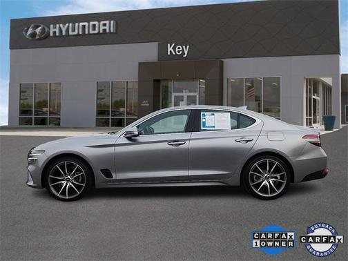 2022 Genesis G70 2.0T AWD