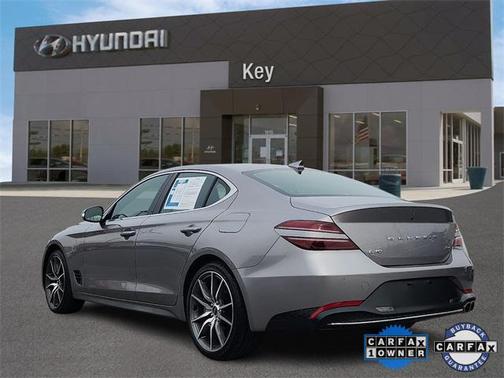 2022 Genesis G70 2.0T AWD