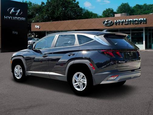 Phantom Black 2026 Hyundai TUCSON SE