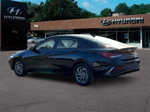 2025 Hyundai ELANTRA HEV Blue