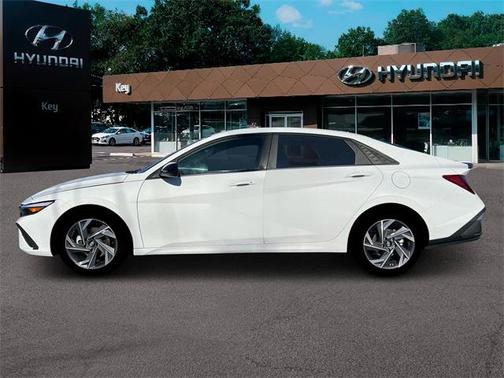 2025 Hyundai ELANTRA Sport