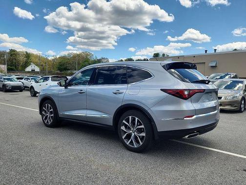 Silver Metallic 2023 Acura MDX Technology Package