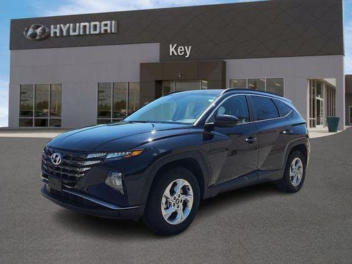 Black Pearl 2024 Hyundai TUCSON SEL