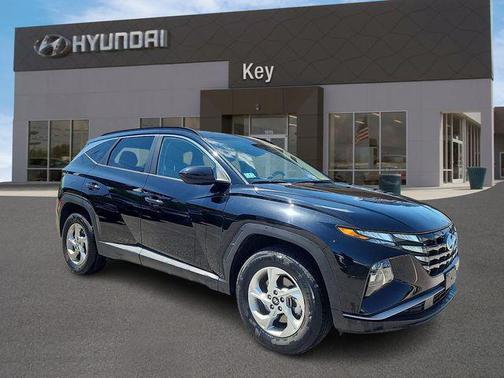 Black Pearl 2024 Hyundai TUCSON SEL