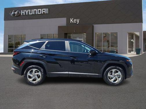 Black Pearl 2024 Hyundai TUCSON SEL