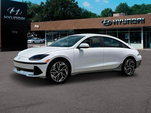 2025 Hyundai IONIQ 6 SEL
