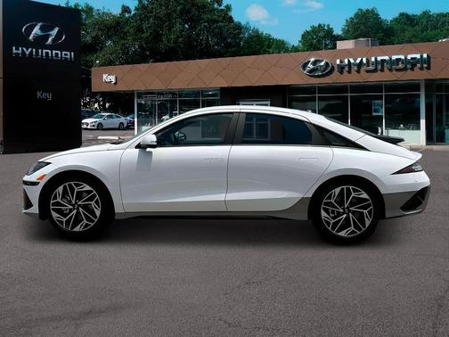 2025 Hyundai IONIQ 6 SEL