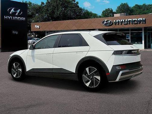 Atlas White 2025 Hyundai IONIQ 5 SEL