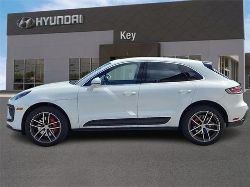 2023 Porsche Macan S
