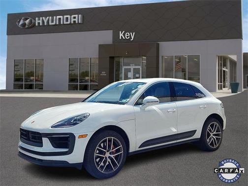 2023 Porsche Macan S