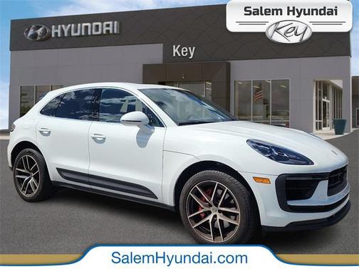 2023 Porsche Macan S