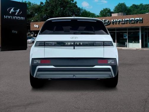 2025 Hyundai IONIQ 5 SE