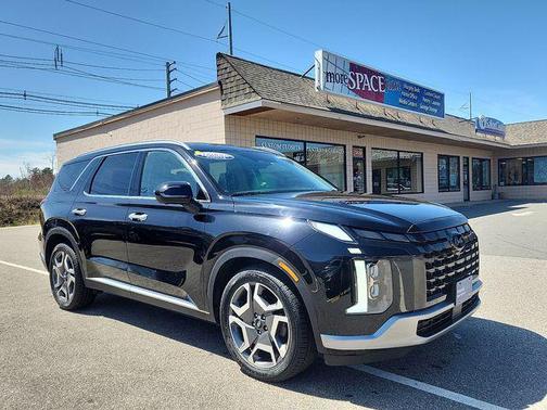 Abyss Black Pearl 2024 Hyundai PALISADE Limited