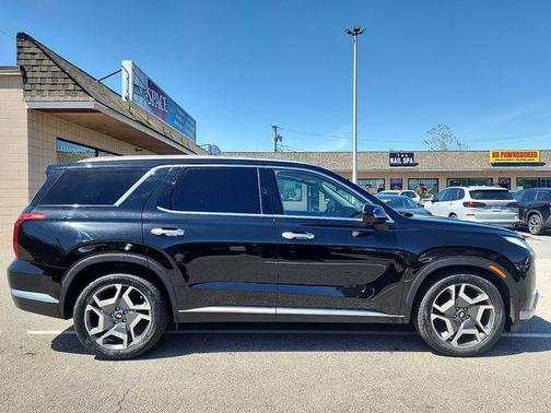 Abyss Black Pearl 2024 Hyundai PALISADE Limited