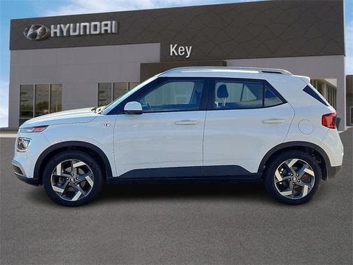 2022 Hyundai VENUE SEL